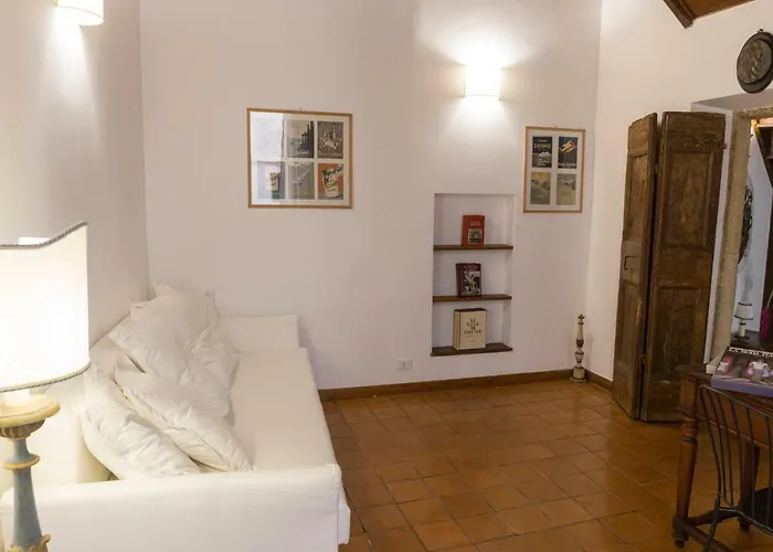 Behind Navona Апартаменты Рим